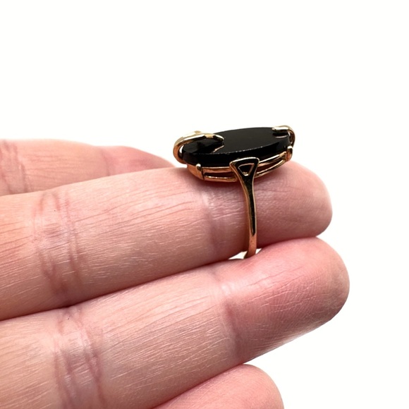 Vintage Avon Nightflower Ring Goldtone with Black Oval Faux Onyx Size 5 3/4 - Picture 11 of 13